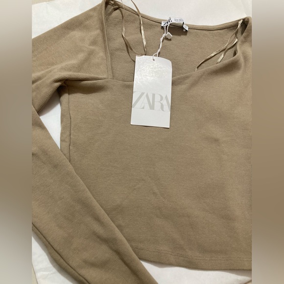 Zara Top - Picture 2 of 3
